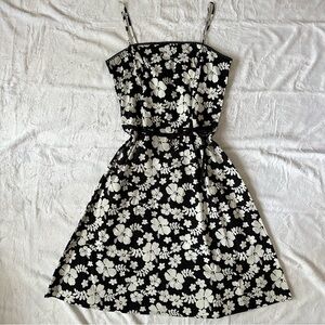 black and white hawaiian dress Hawaiian Muumuu Ruffle Dress, Long, 334-3589 [Hibiscus Monstera Leaf] –  Halehawaiian